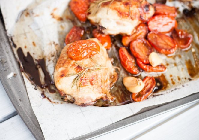 Sheet Pan Chicken with Cherry Tomatoes and Garlic